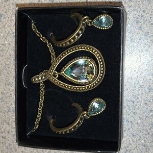 Avon Brand Vintage Blue & Bronze with Blue Stone Teardrop Necklace & Earrings
